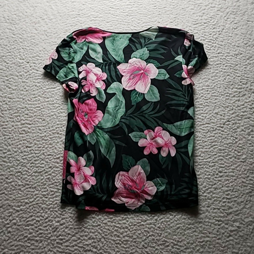 Tommy Bahama Shirt Womens Medium Black Scoop Neck Tropical Floral Silk Top - Picture 2 of 5